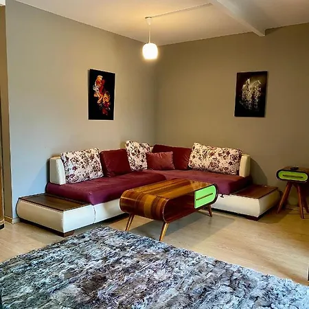 Holiday home Butiq Garden House